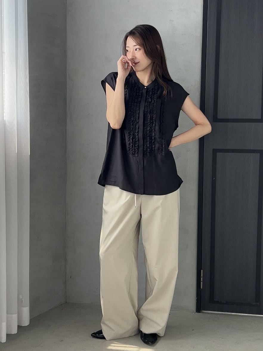 LAUTREAMONTの【WEB限定】ノースリーブフロントフリルブラウス≪手洗い