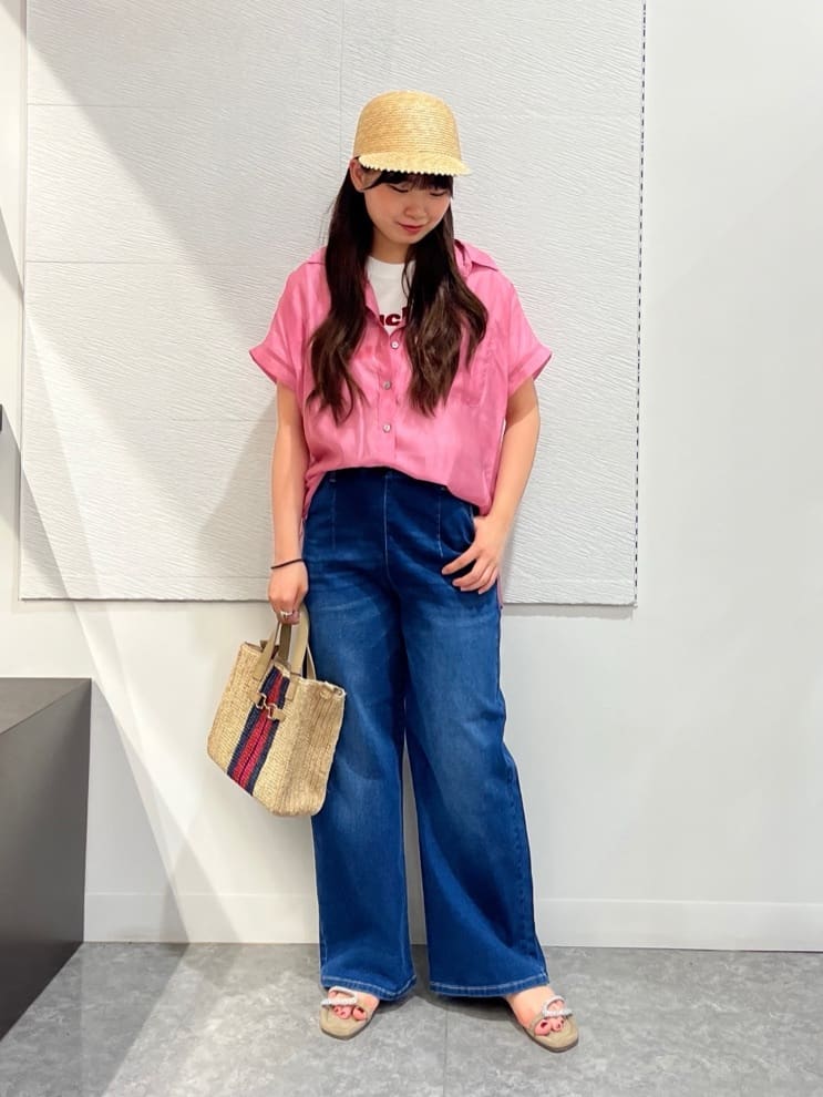 Vinの"Lucky"フロッキーロゴTシャツを使ったコーディネートを紹介します。｜Rakuten Fashion(楽天ファッション／旧楽天ブランドアベニュー)5923385