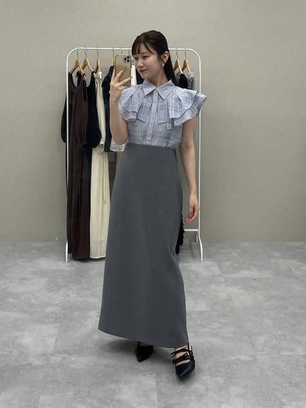 mysty womanのシアーチェックブラウスを使ったコーディネートを紹介します。｜Rakuten Fashion(楽天ファッション／旧楽天ブランドアベニュー)5928449