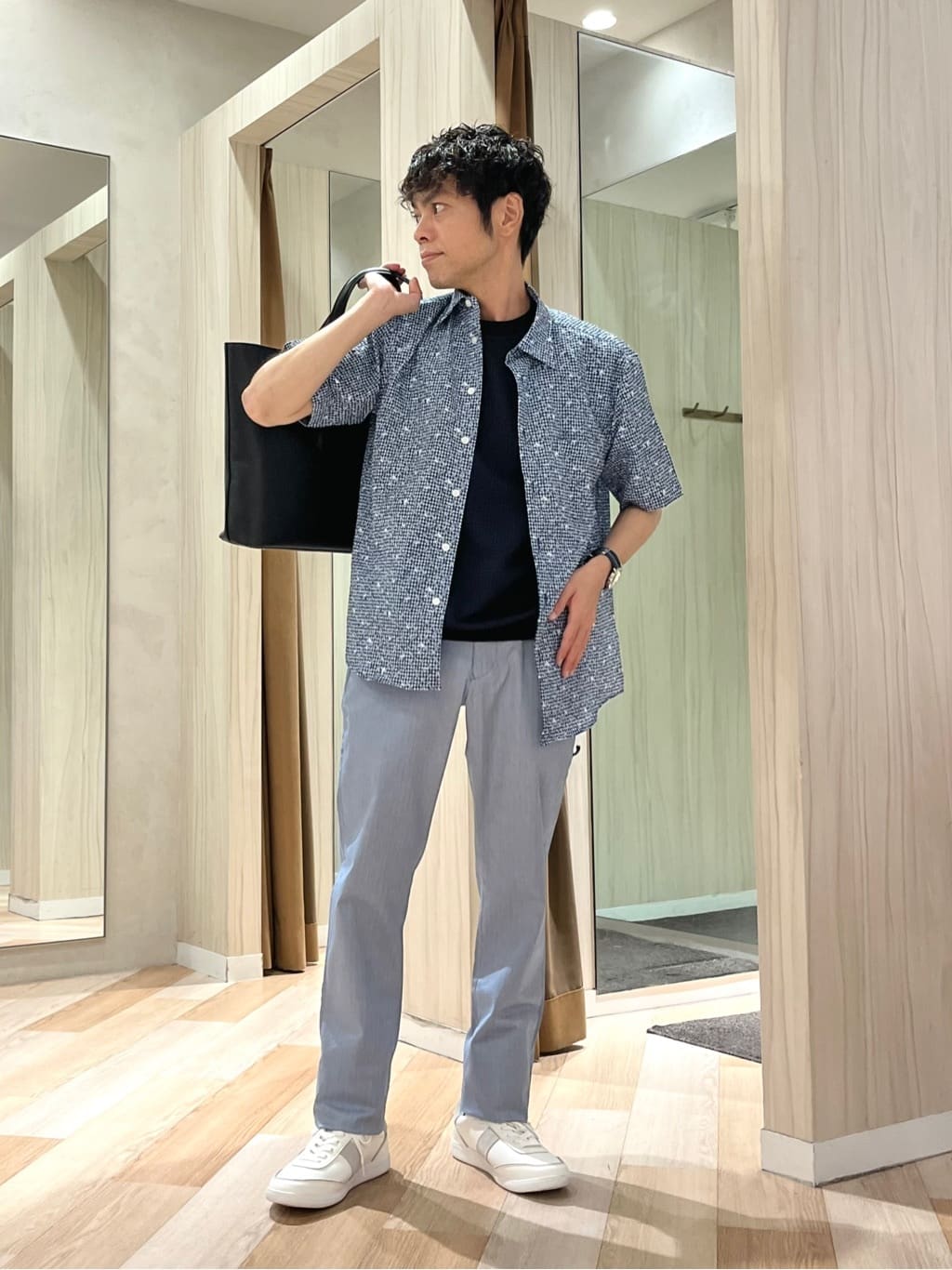 TAKEO KIKUCHIの【無地・チェック・ボタニカル柄】リップル シャツを使ったコーディネートを紹介します。｜Rakuten Fashion(楽天ファッション／旧楽天ブランドアベニュー)5928713