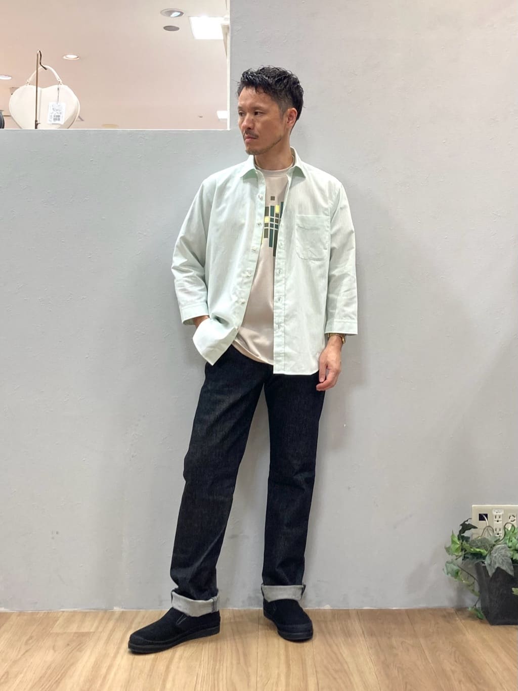 TAKEO KIKUCHIのハイブリッド リネン 7分袖 シャツを使ったコーディネートを紹介します。｜Rakuten Fashion(楽天ファッション／旧楽天ブランドアベニュー)5930234