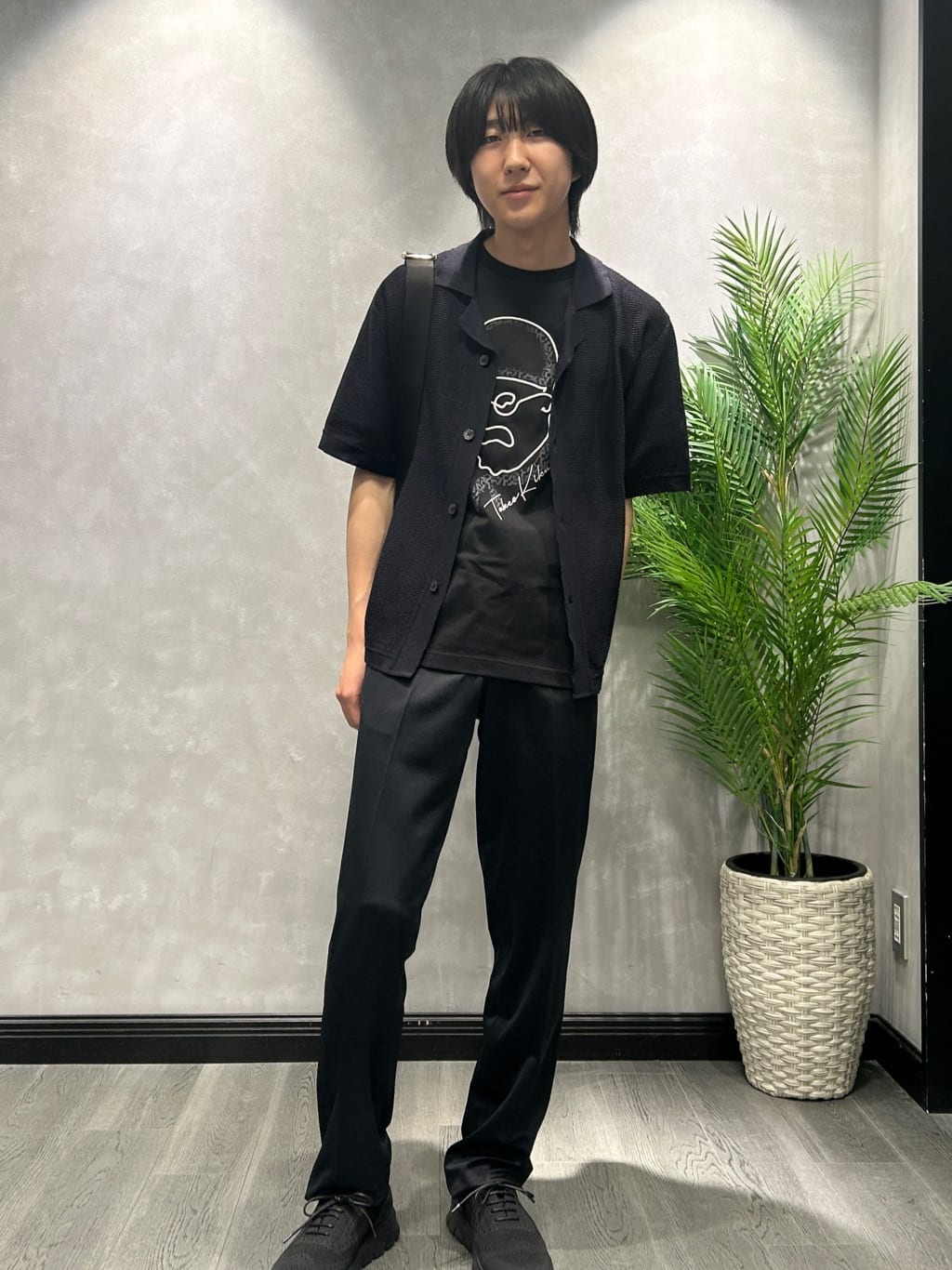 TAKEO KIKUCHIのニットシャツ カーディガンを使ったコーディネートを紹介します。｜Rakuten Fashion(楽天ファッション／旧楽天ブランドアベニュー)5935067