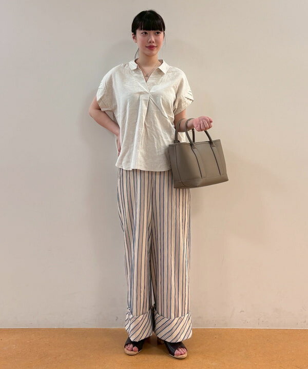 BEAMS HEARTの【洗濯機洗い可】袖デザイン スキッパー シャツ 25SS 半袖 レディース リネン混を使ったコーディネートを紹介します。｜Rakuten Fashion(楽天ファッション／旧楽天ブランドアベニュー)5936392