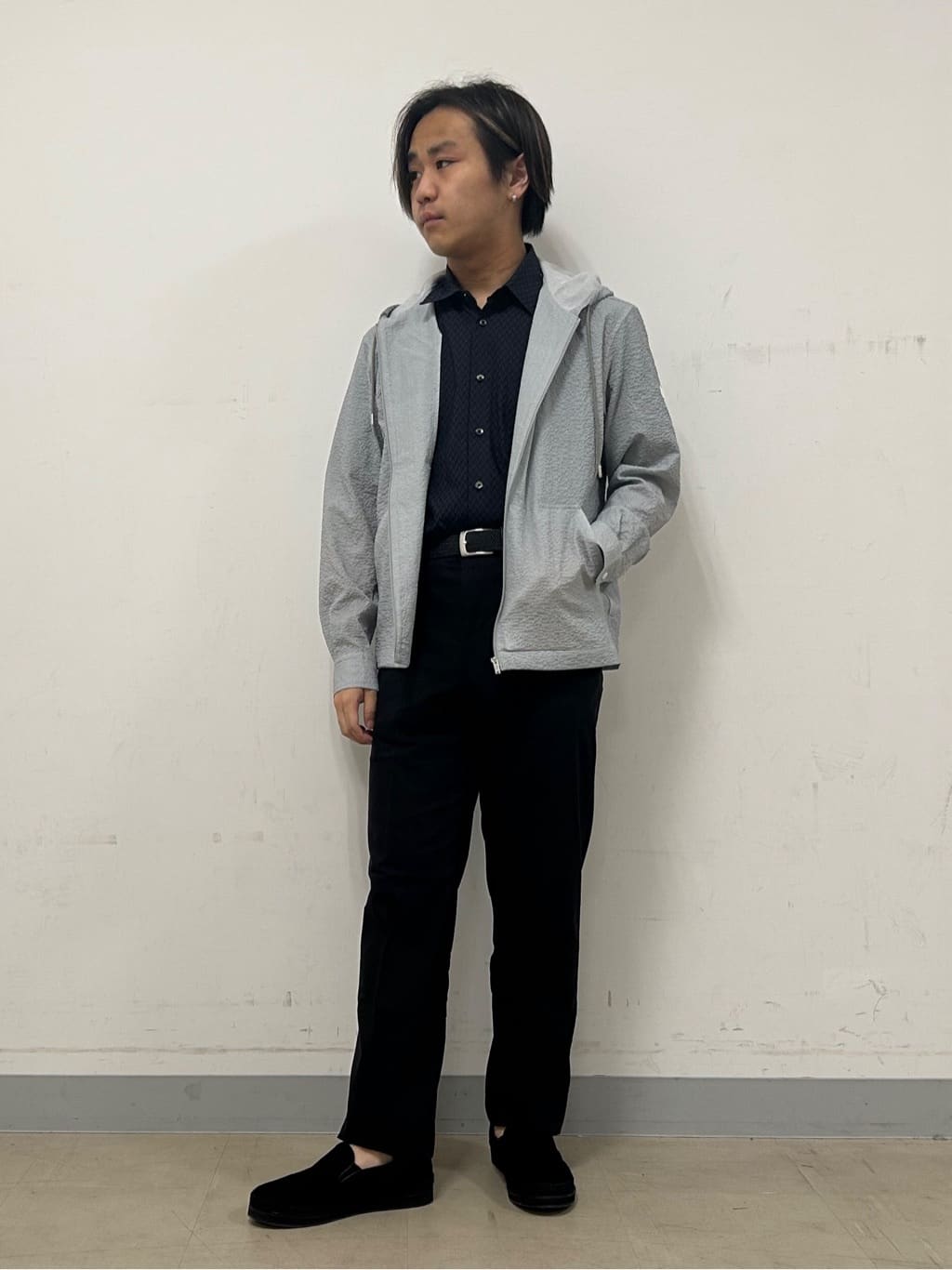 TAKEO KIKUCHIの【軽羽織】リップル プリント シャツパーカを使ったコーディネートを紹介します。｜Rakuten Fashion(楽天ファッション／旧楽天ブランドアベニュー)5941591