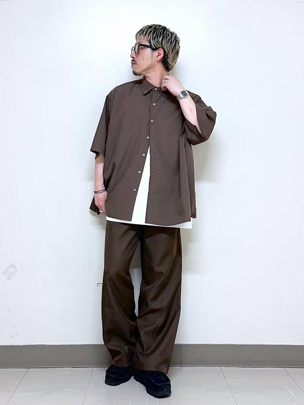 LAKOLEのBIGシャツを使ったコーディネートを紹介します。｜Rakuten Fashion(楽天ファッション／旧楽天ブランドアベニュー)5942809