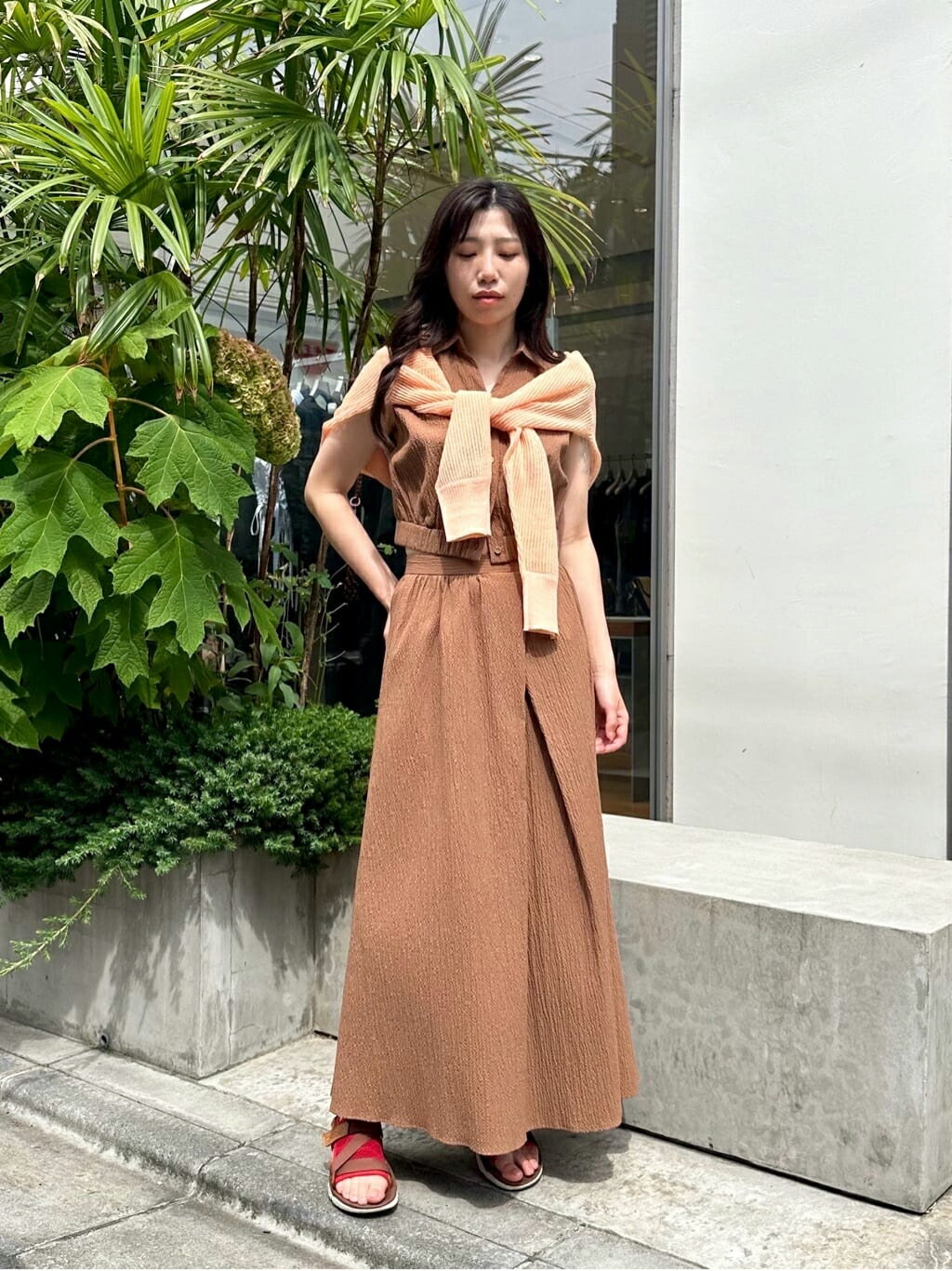 LOVELESSのショートノースリーブブラウスを使ったコーディネートを紹介します。｜Rakuten Fashion(楽天ファッション／旧楽天ブランドアベニュー)5942861