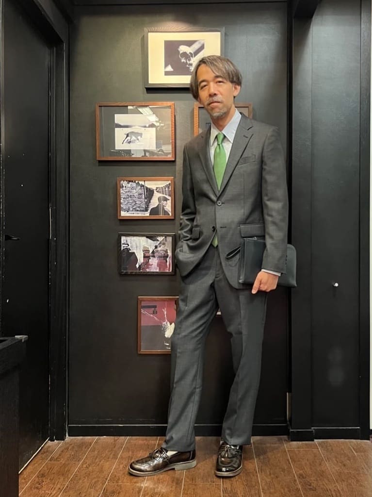 TAKEO KIKUCHIの【3ピース対応】バーズアイ スーツを使ったコーディネートを紹介します。｜Rakuten Fashion(楽天ファッション／旧楽天ブランドアベニュー)5944566