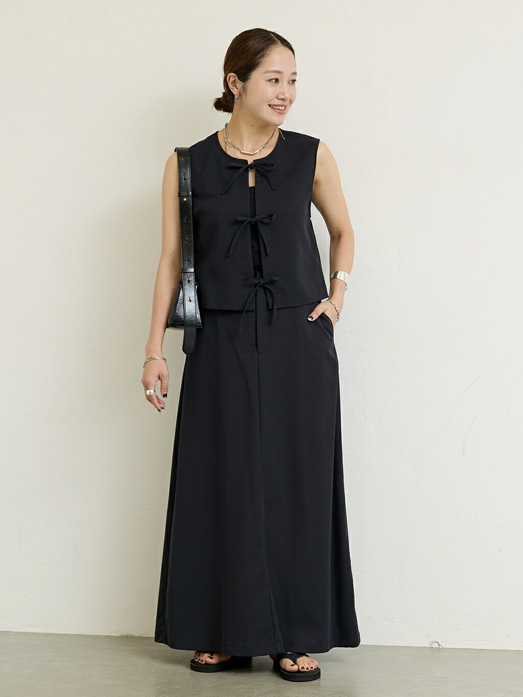 JOURNAL STANDARDの別注【RAINBOW SANDALS】 MEDIUM STRAP SINGLEを使ったコーディネートを紹介します。｜Rakuten Fashion(楽天ファッション／旧楽天ブランドアベニュー)5946273