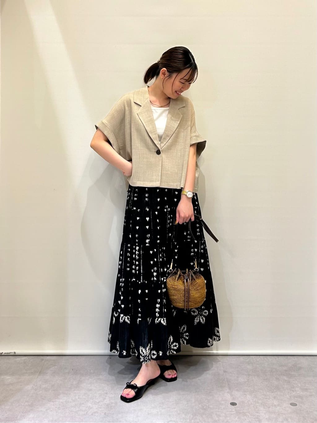 Vinのリネンライクハーフスリーブジャケットを使ったコーディネートを紹介します。｜Rakuten Fashion(楽天ファッション／旧楽天ブランドアベニュー)5948412