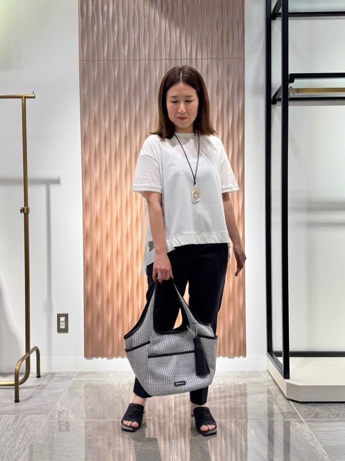 Vinのリネンミックステーパードパンツを使ったコーディネートを紹介します。｜Rakuten Fashion(楽天ファッション／旧楽天ブランドアベニュー)5950713