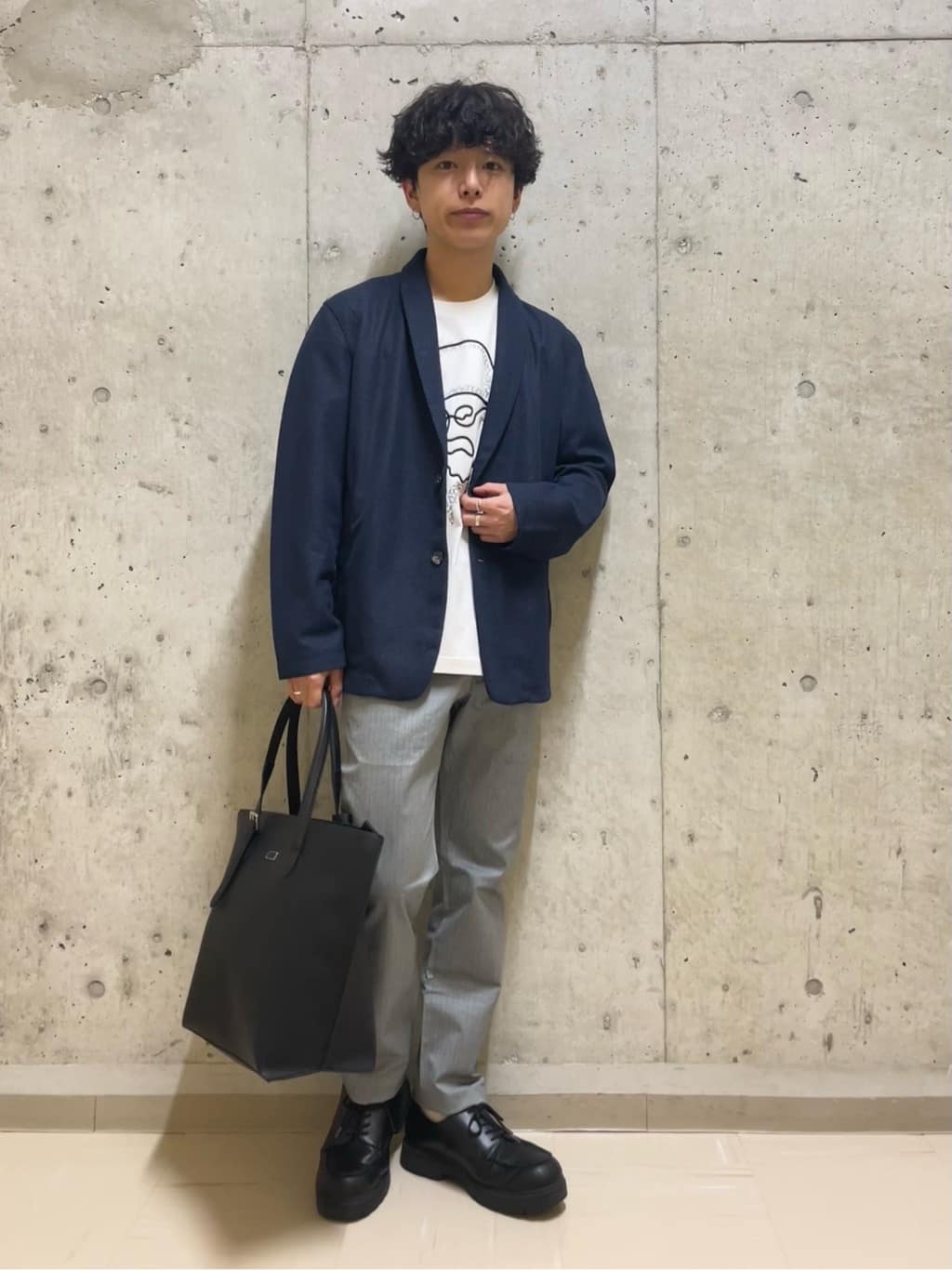 TAKEO KIKUCHIの【抗菌防臭】尾州リネンブレンド ドビーメッシュ カーディガンを使ったコーディネートを紹介します。｜Rakuten Fashion(楽天ファッション／旧楽天ブランドアベニュー)5951140