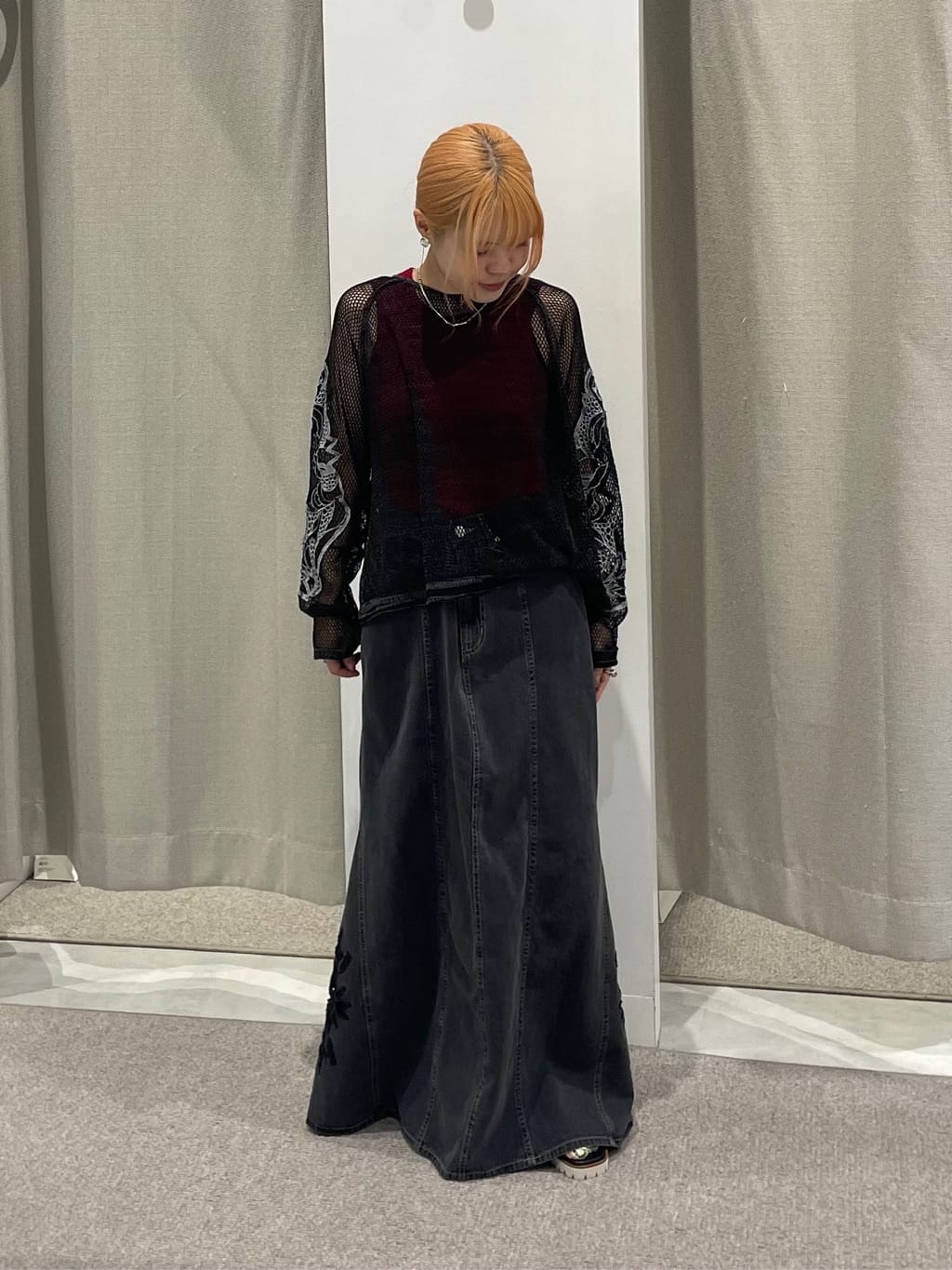 VinのPALM BACK OPEN TANKを使ったコーディネートを紹介します。｜Rakuten Fashion(楽天ファッション／旧楽天ブランドアベニュー)5955116