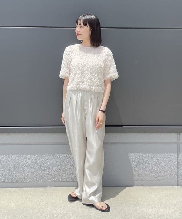BEAMS HEARTのフェザー ハーフスリーブ プルオーバーを使ったコーディネートを紹介します。｜Rakuten Fashion(楽天ファッション／旧楽天ブランドアベニュー)5964242