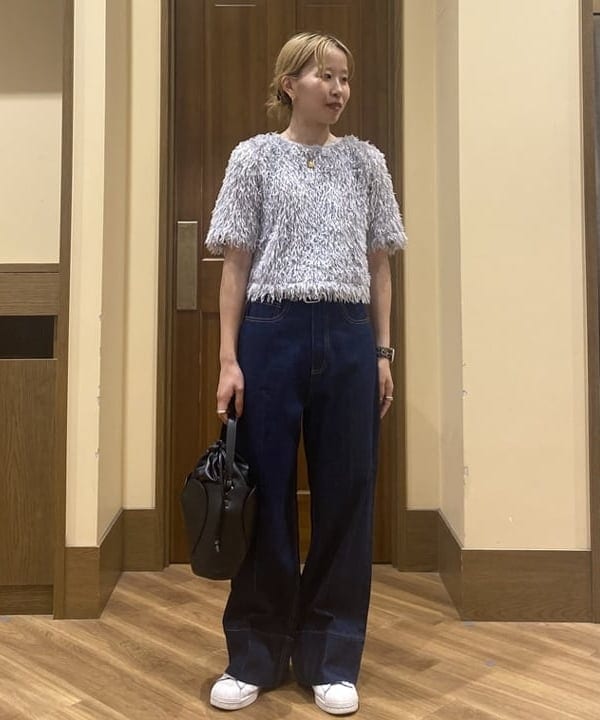 BEAMS HEARTのセンタープレス ワイドデニムパンツ(S~M)を使ったコーディネートを紹介します。｜Rakuten Fashion(楽天ファッション／旧楽天ブランドアベニュー)5968853