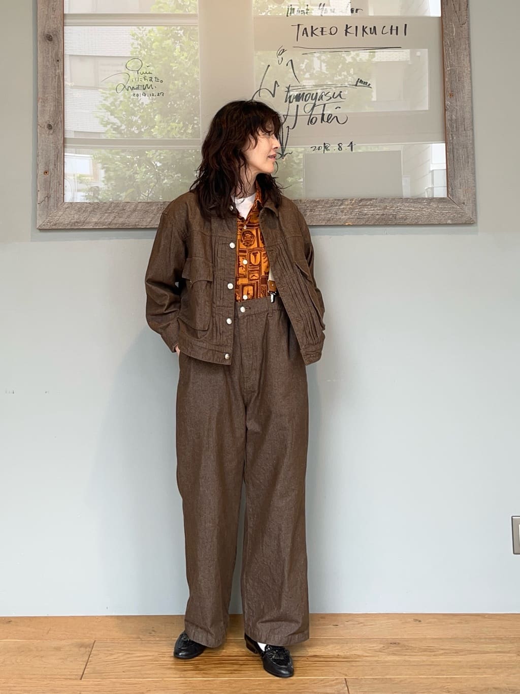 TAKEO KIKUCHIの【THE FLAGSHIP】アーカイブ切手柄半袖シャツを使ったコーディネートを紹介します。｜Rakuten Fashion(楽天ファッション／旧楽天ブランドアベニュー)5970558