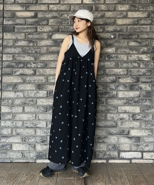 BEAMS HEARTのマーガレット 刺繍 ワンピースを使ったコーディネートを紹介します。｜Rakuten Fashion(楽天ファッション／旧楽天ブランドアベニュー)5970874