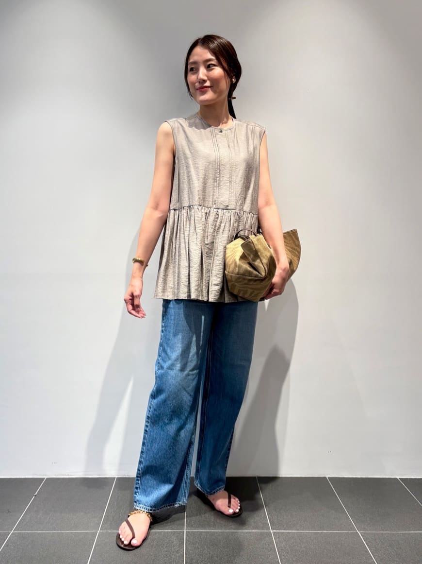 1er Arrondissementのリネンレーヨンペプラムブラウスを使ったコーディネートを紹介します。｜Rakuten Fashion(楽天ファッション／旧楽天ブランドアベニュー)5971828