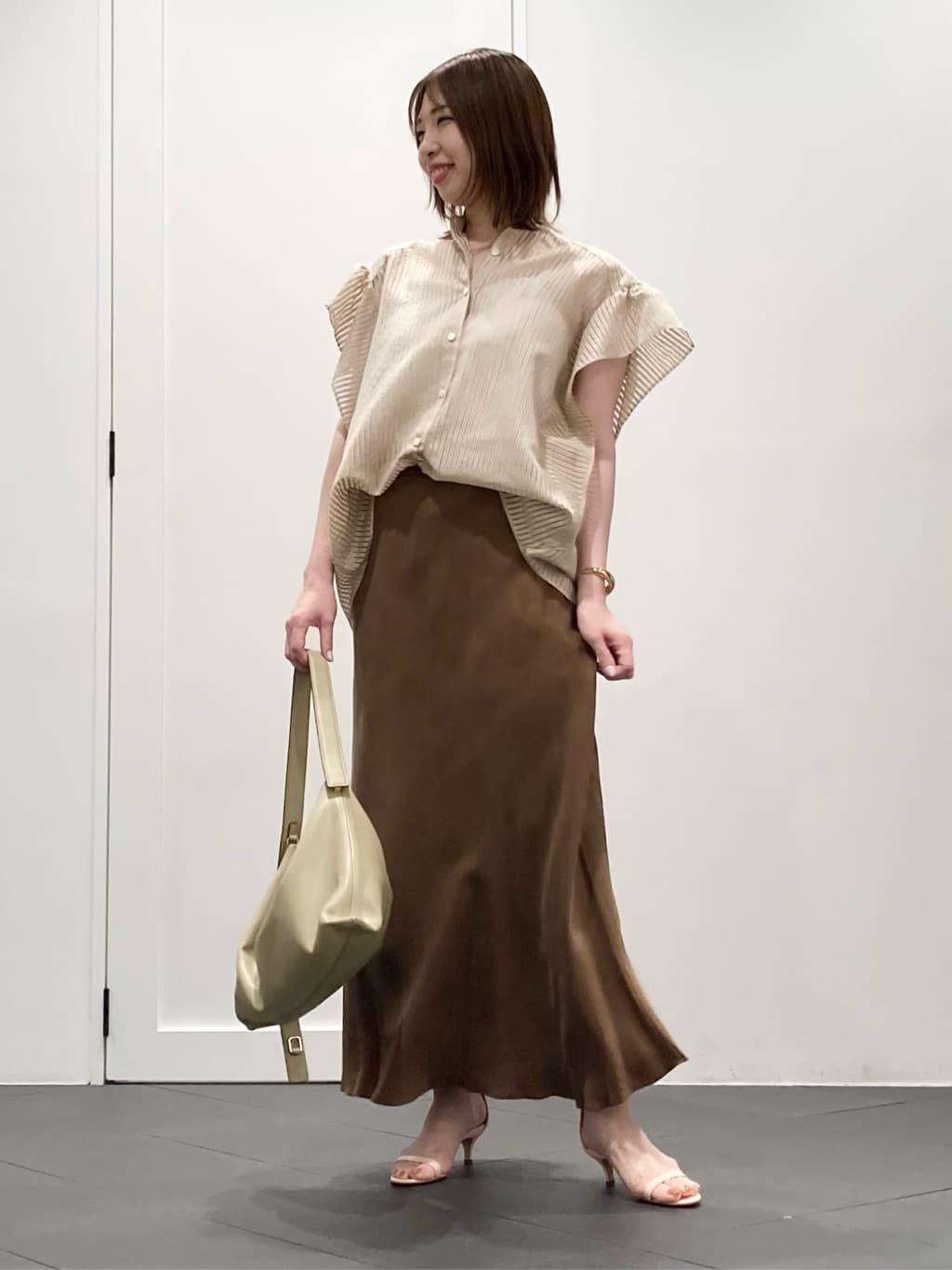 1er Arrondissementの【新色追加2】キュプラフィブリルマーメイドスカートを使ったコーディネートを紹介します。｜Rakuten Fashion(楽天ファッション／旧楽天ブランドアベニュー)5971829
