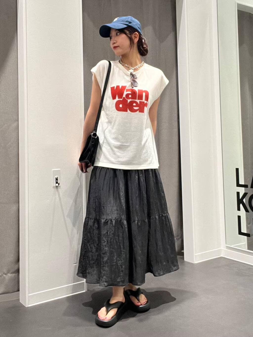 LAKOLEのシアーウラケロゴフレンチスリーブを使ったコーディネートを紹介します。｜Rakuten Fashion(楽天ファッション／旧楽天ブランドアベニュー)5975240