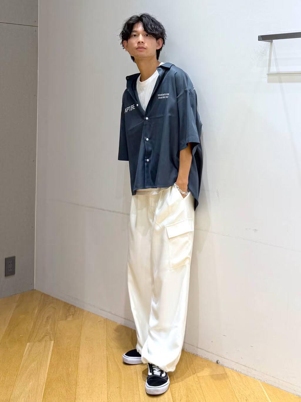 LAKOLEのワーク刺繍シャツを使ったコーディネートを紹介します。｜Rakuten Fashion(楽天ファッション／旧楽天ブランドアベニュー)5975288