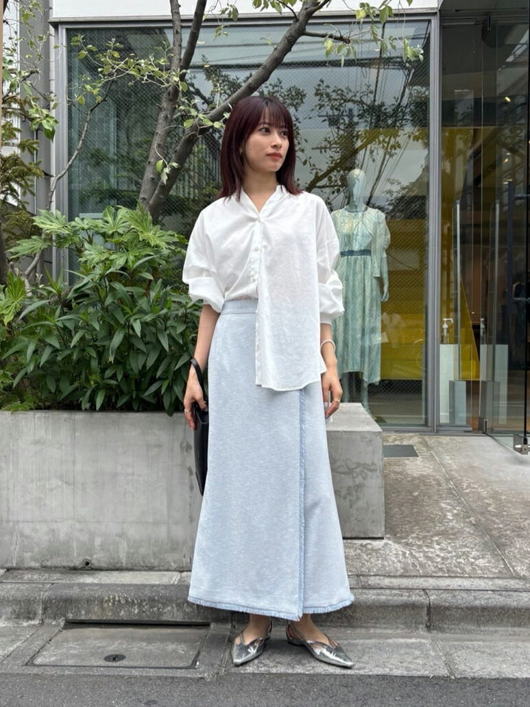 LOVELESSのフリンジスカートを使ったコーディネートを紹介します。｜Rakuten Fashion(楽天ファッション／旧楽天ブランドアベニュー)5975377