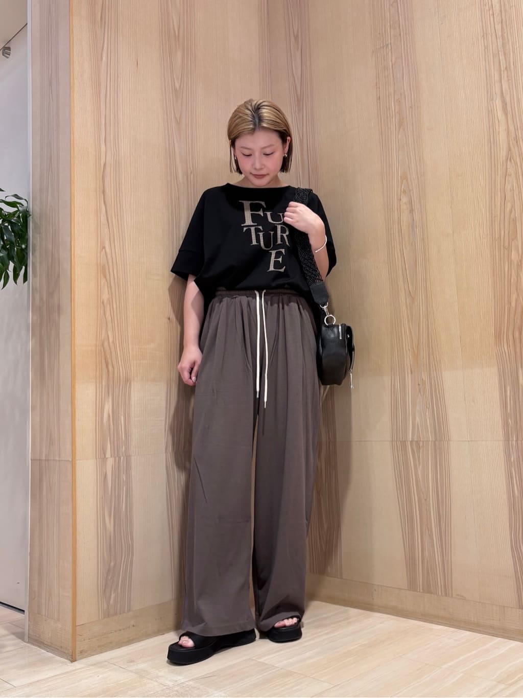 LASUDのチェックロゴカットソーを使ったコーディネートを紹介します。｜Rakuten Fashion(楽天ファッション／旧楽天ブランドアベニュー)5984334