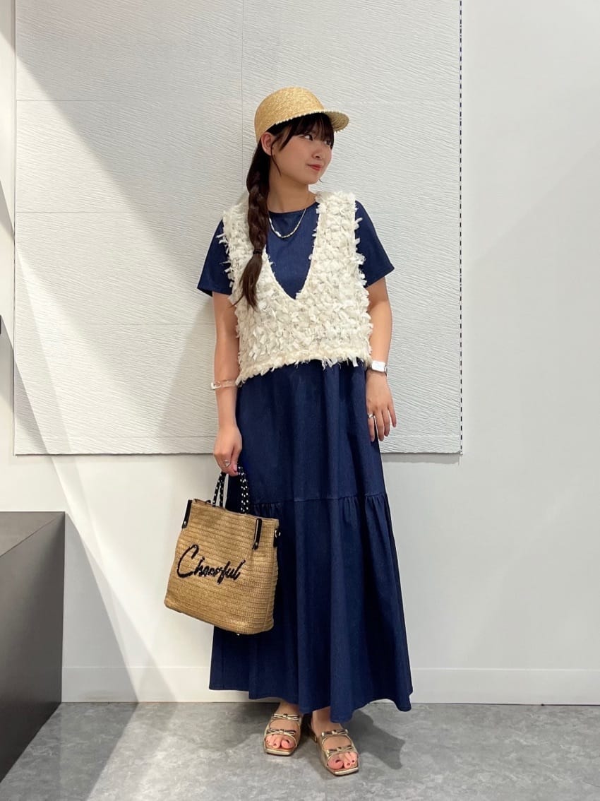 Vinのリボンフリンジベストを使ったコーディネートを紹介します。｜Rakuten Fashion(楽天ファッション／旧楽天ブランドアベニュー)5984340