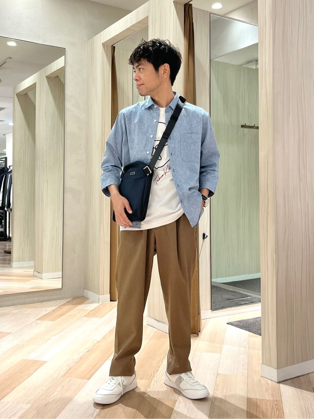 TAKEO KIKUCHIのハイブリッド リネン 7分袖 シャツを使ったコーディネートを紹介します。｜Rakuten Fashion(楽天ファッション／旧楽天ブランドアベニュー)5985993