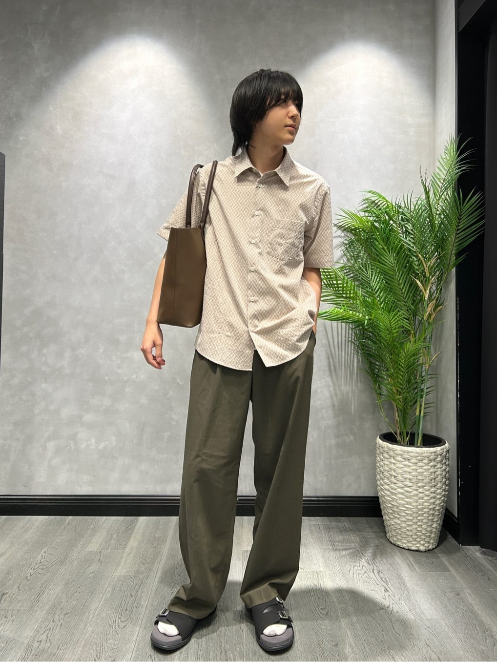 TAKEO KIKUCHIの【播州織り】ドビーストレッチシャツを使ったコーディネートを紹介します。｜Rakuten Fashion(楽天ファッション／旧楽天ブランドアベニュー)5994795