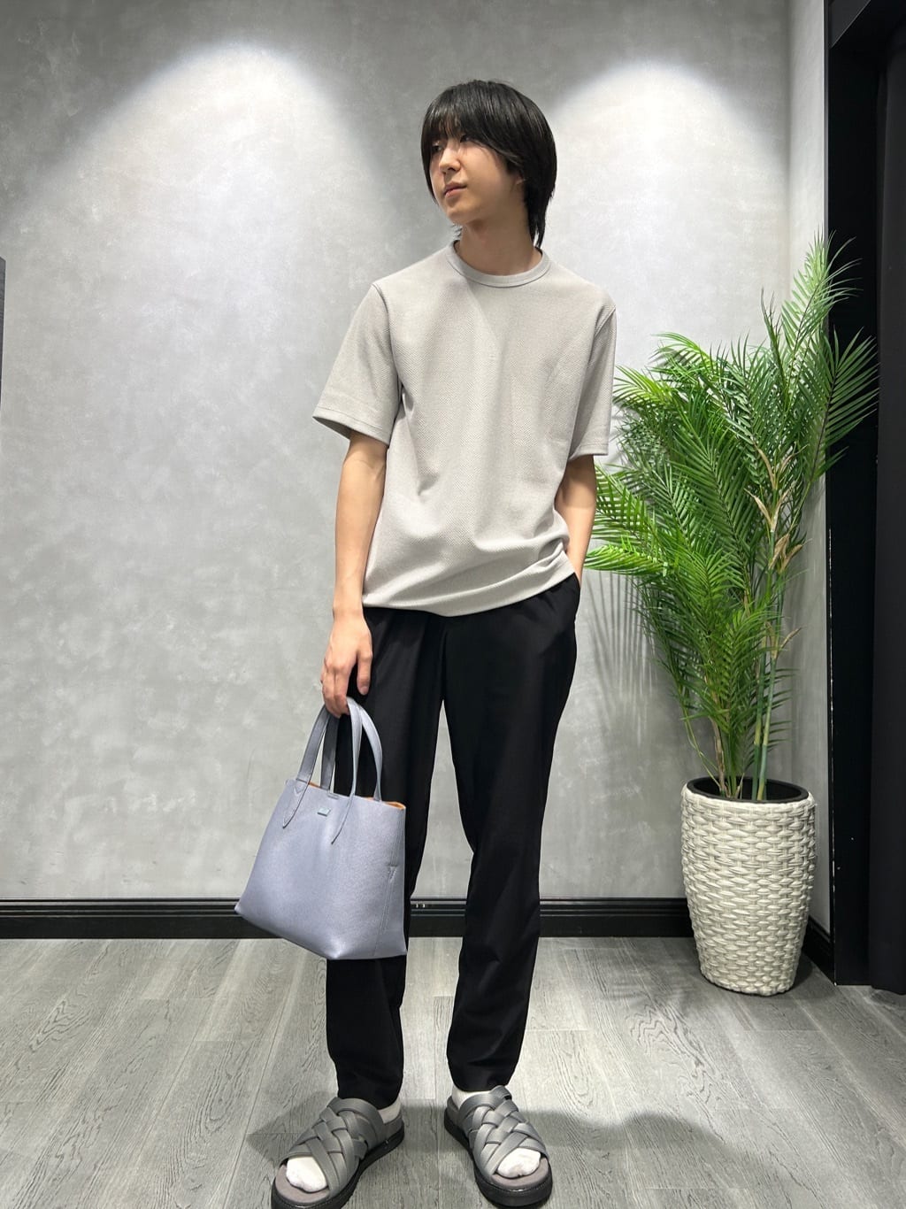 TAKEO KIKUCHIの【尾州織/Made in JAPAN】メランジ Tシャツを使ったコーディネートを紹介します。｜Rakuten Fashion(楽天ファッション／旧楽天ブランドアベニュー)5994863