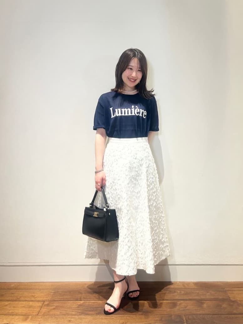 allurevilleのエンブロイダリーロゴニットTを使ったコーディネートを紹介します。｜Rakuten Fashion(楽天ファッション／旧楽天ブランドアベニュー)6000167