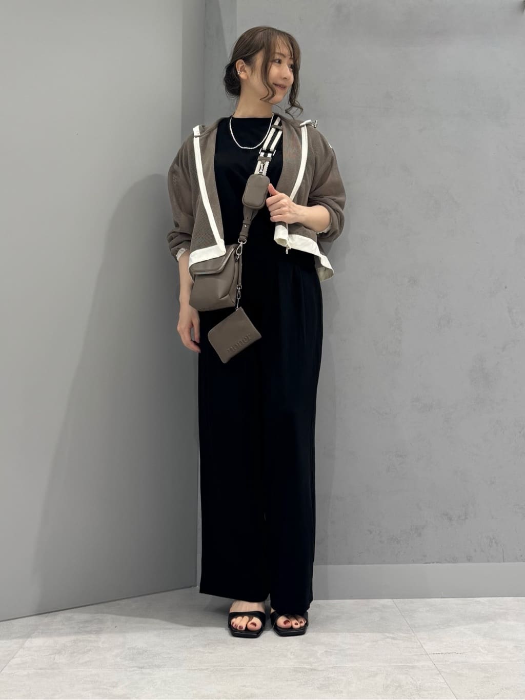 Vinのアクセントロゴ刺繍カットソーを使ったコーディネートを紹介します。｜Rakuten Fashion(楽天ファッション／旧楽天ブランドアベニュー)6000854