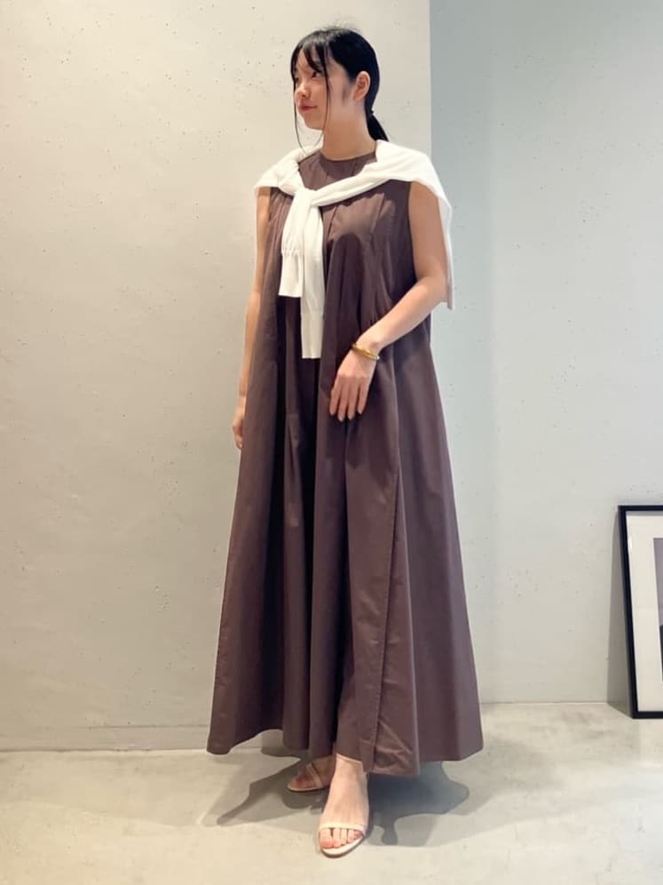 1er Arrondissementの18ゲージラフカーディガンを使ったコーディネートを紹介します。｜Rakuten Fashion(楽天ファッション／旧楽天ブランドアベニュー)6003135