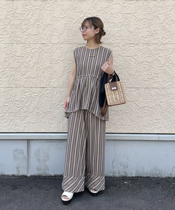 BEAMS HEARTのストライプ ジャカード プルオーバーを使ったコーディネートを紹介します。｜Rakuten Fashion(楽天ファッション／旧楽天ブランドアベニュー)6004062