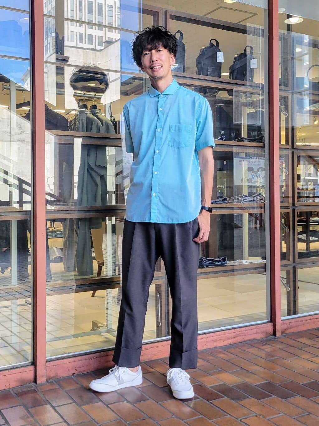 TAKEO KIKUCHIのローン半袖シャツを使ったコーディネートを紹介します。｜Rakuten Fashion(楽天ファッション／旧楽天ブランドアベニュー)6007480