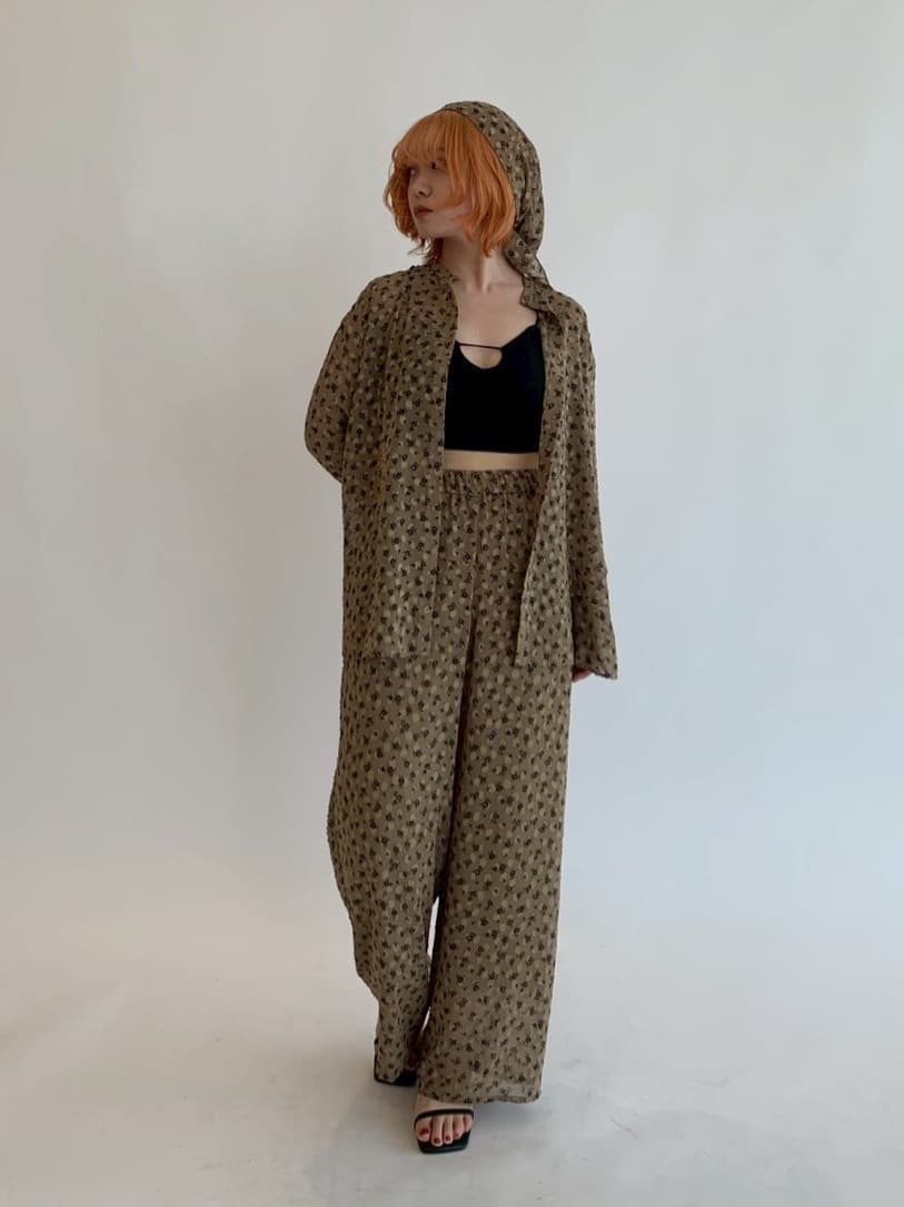 Vinのドットジャガードフラワースカーフセットパンツを使ったコーディネートを紹介します。｜Rakuten Fashion(楽天ファッション／旧楽天ブランドアベニュー)6007748