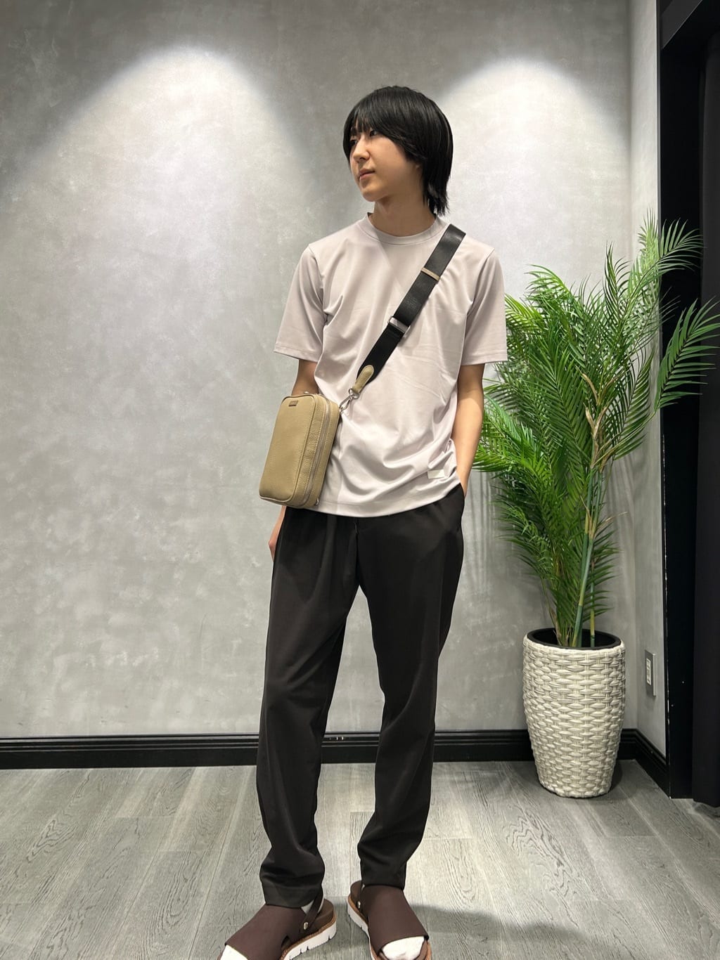 TAKEO KIKUCHIの【接触冷感】テーラード Tシャツを使ったコーディネートを紹介します。｜Rakuten Fashion(楽天ファッション／旧楽天ブランドアベニュー)6010947