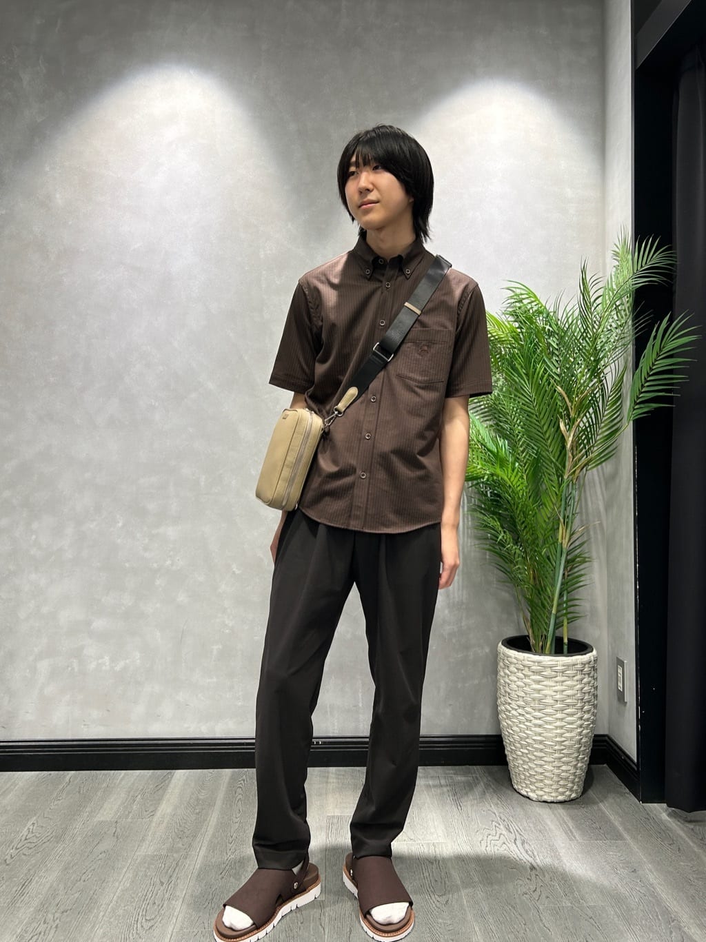 TAKEO KIKUCHIの【COOL CITY WEAR】ストライプジャージ ボタンダウンシャツ /接触冷感を使ったコーディネートを紹介します。｜Rakuten Fashion(楽天ファッション／旧楽天ブランドアベニュー)6010949