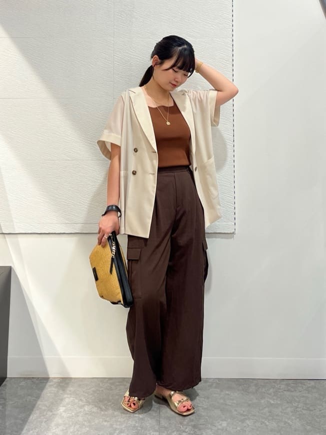 Vinの2WAYニットタンクトップを使ったコーディネートを紹介します。｜Rakuten Fashion(楽天ファッション／旧楽天ブランドアベニュー)6012504