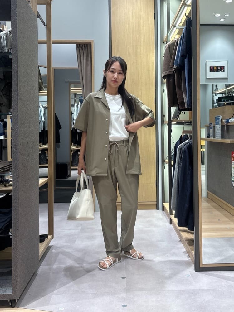 TAKEO KIKUCHIの【COOL CITY WEAR】エアートール オープンカラーシャツ /接触冷感・通気性を使ったコーディネートを紹介します。｜Rakuten Fashion(楽天ファッション／旧楽天ブランドアベニュー)6021104