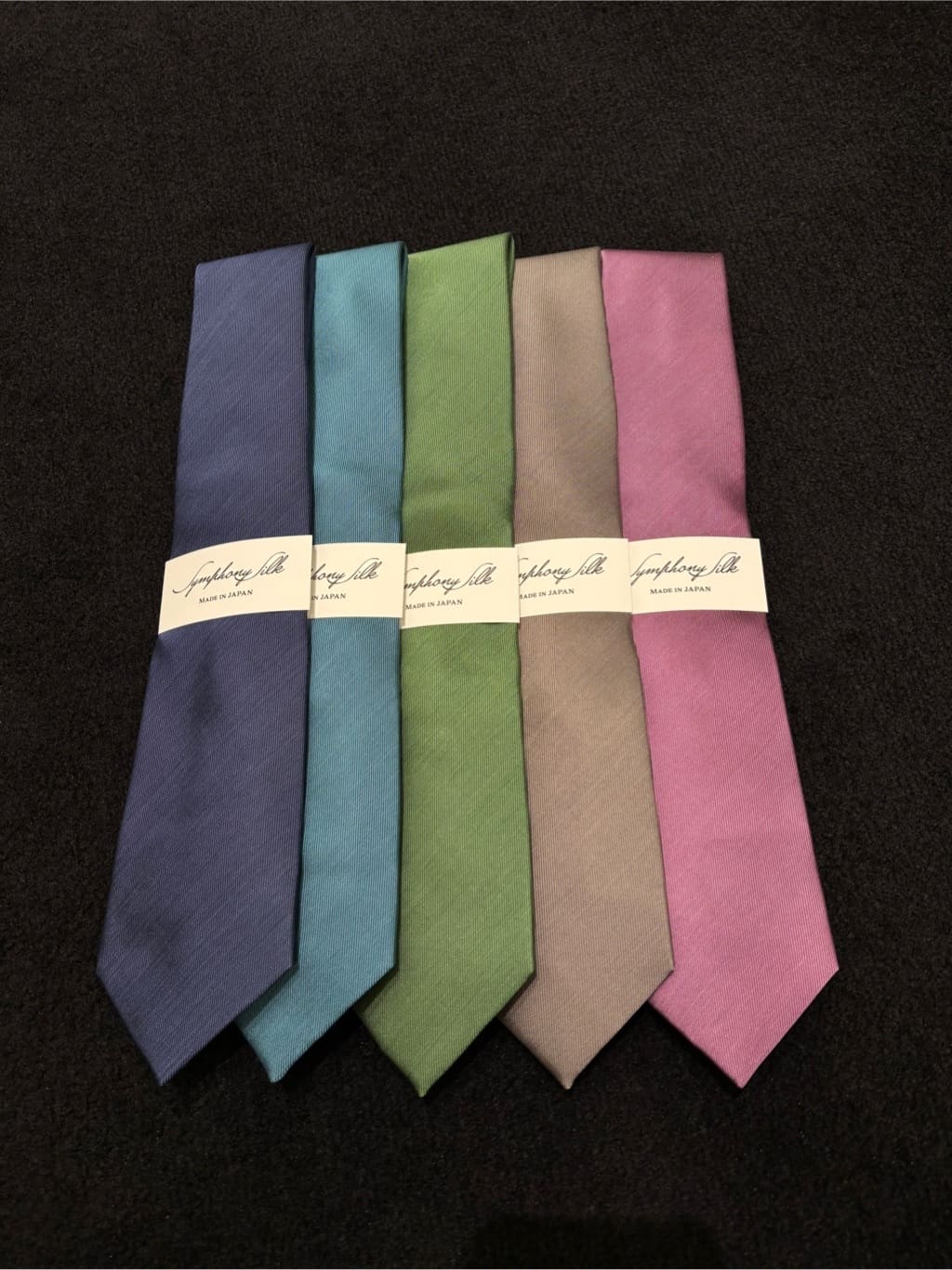 TAKEO KIKUCHIのシンフォニーシルクネクタイを使ったコーディネートを紹介します。｜Rakuten Fashion(楽天ファッション／旧楽天ブランドアベニュー)6021110