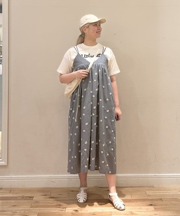 BEAMS HEARTのマーガレット 刺繍 ワンピースを使ったコーディネートを紹介します。｜Rakuten Fashion(楽天ファッション／旧楽天ブランドアベニュー)6021836