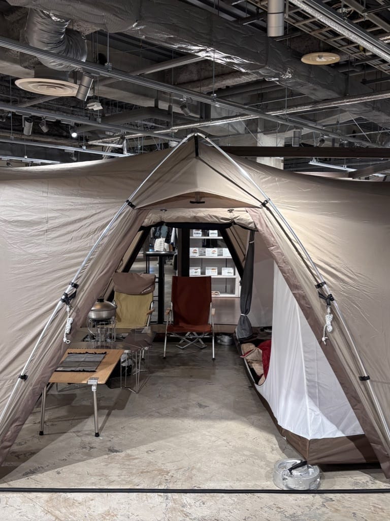 Snow Peakのローチェア30 カーキを使ったコーディネートを紹介します。｜Rakuten Fashion(楽天ファッション／旧楽天ブランドアベニュー)6024146