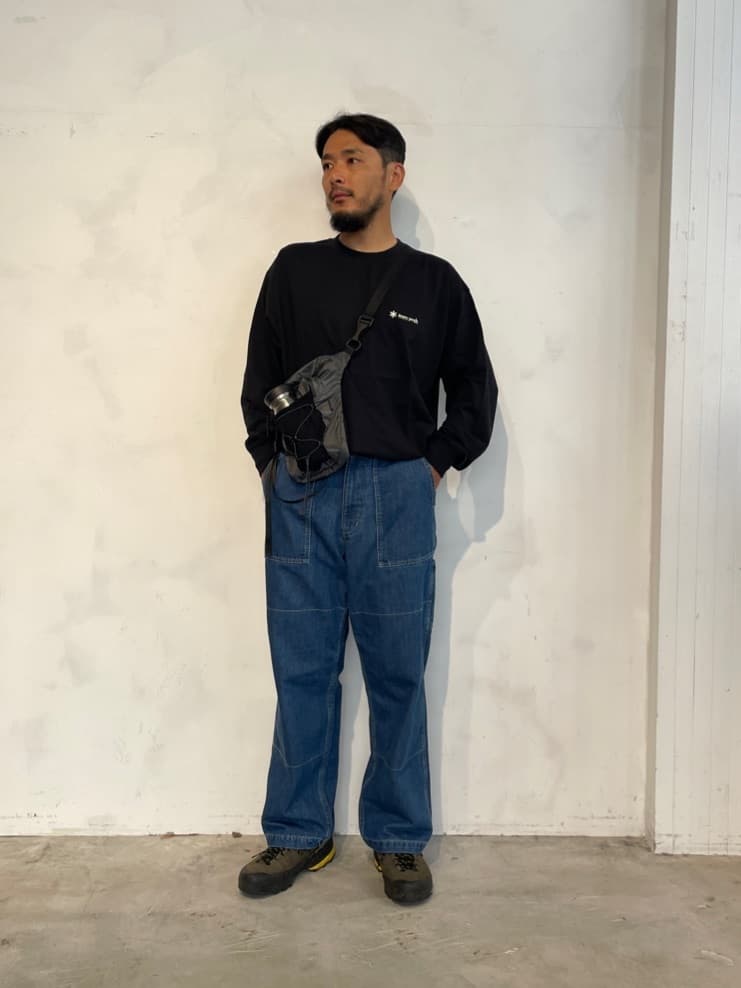 Snow PeakのTAKIBI Denim Pantsを使ったコーディネートを紹介します。｜Rakuten Fashion(楽天ファッション／旧楽天ブランドアベニュー)6031153