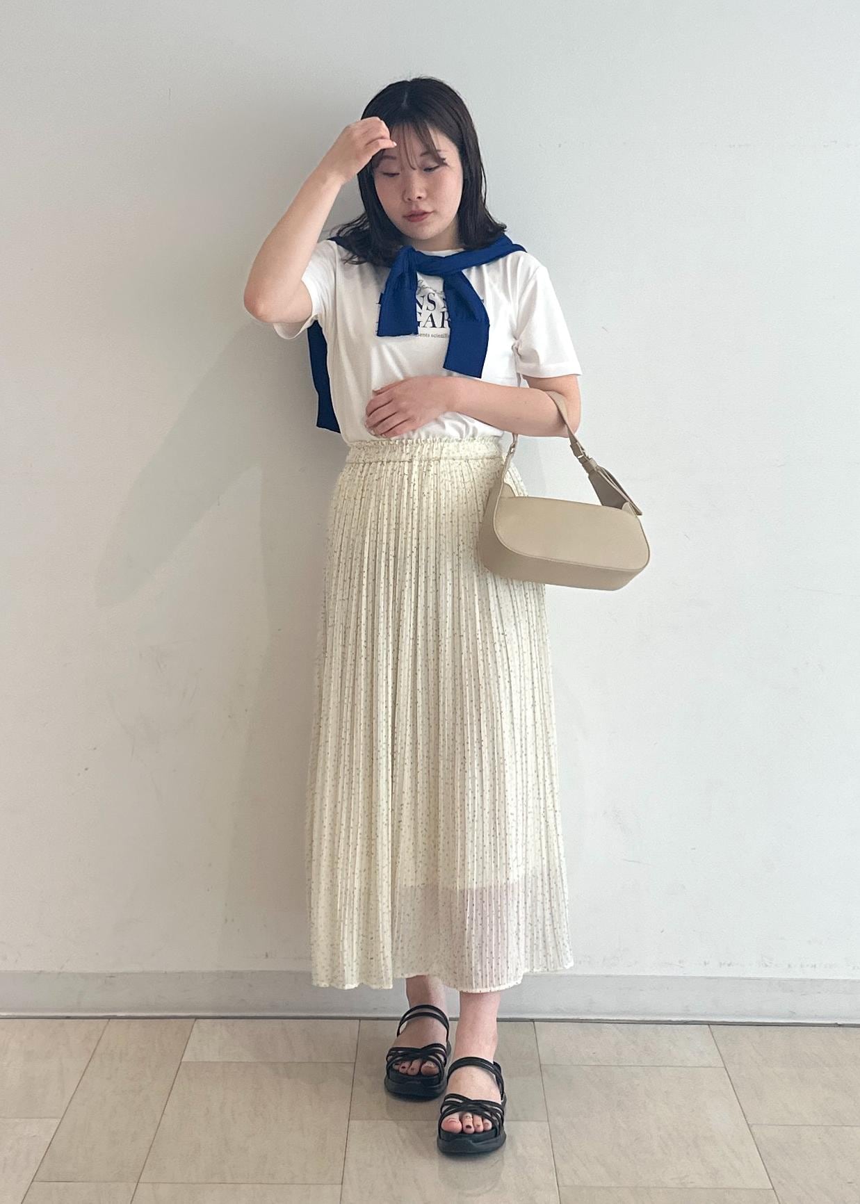 ROPE' PICNICの【UVカット・接触冷感・汗染み加工】フレンチロゴプリントTシャツを使ったコーディネートを紹介します。｜Rakuten Fashion(楽天ファッション／旧楽天ブランドアベニュー)6052903