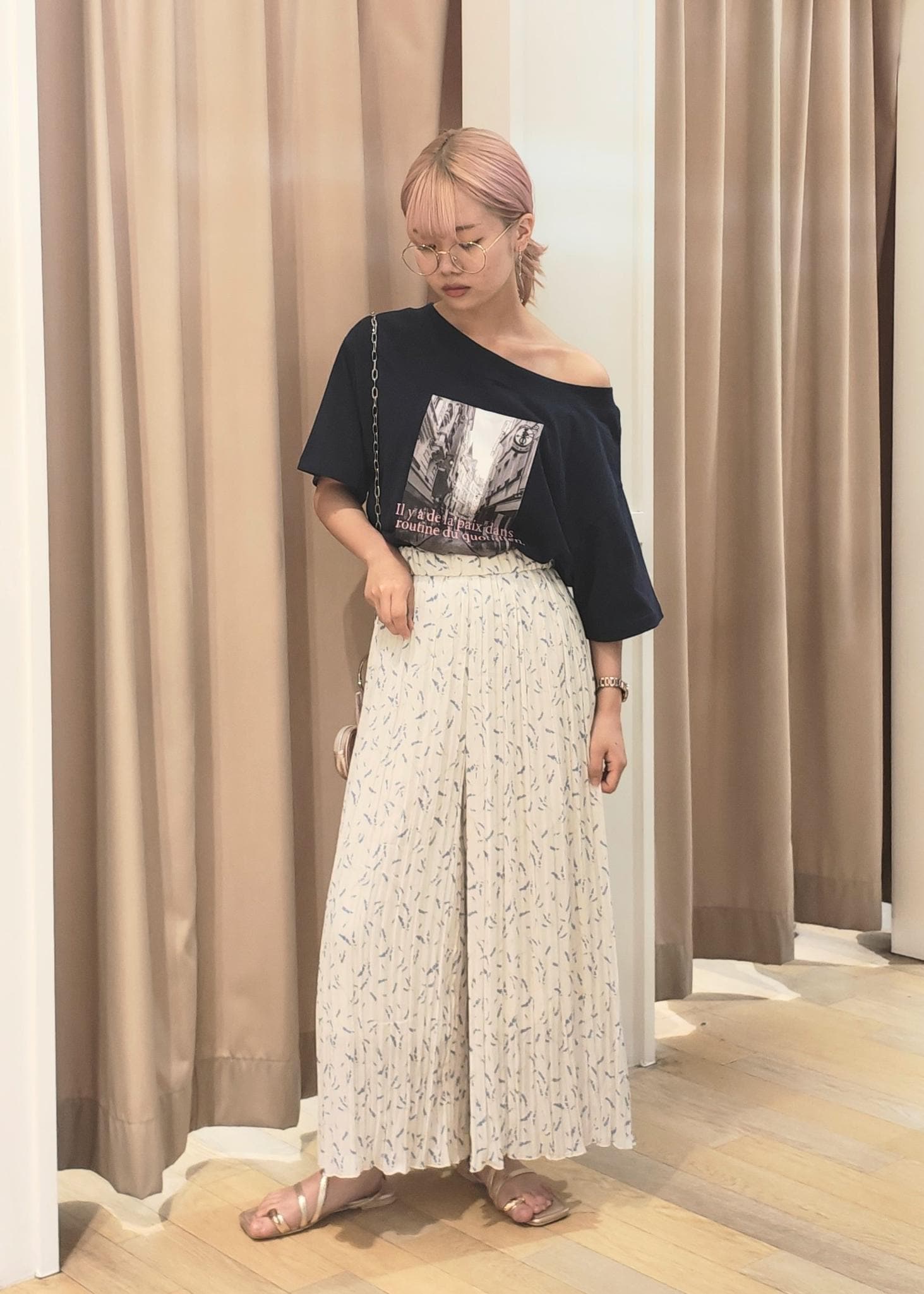 ROPE' PICNICのオフショルプリントハーフスリーブTシャツを使ったコーディネートを紹介します。｜Rakuten Fashion(楽天ファッション／旧楽天ブランドアベニュー)6052913