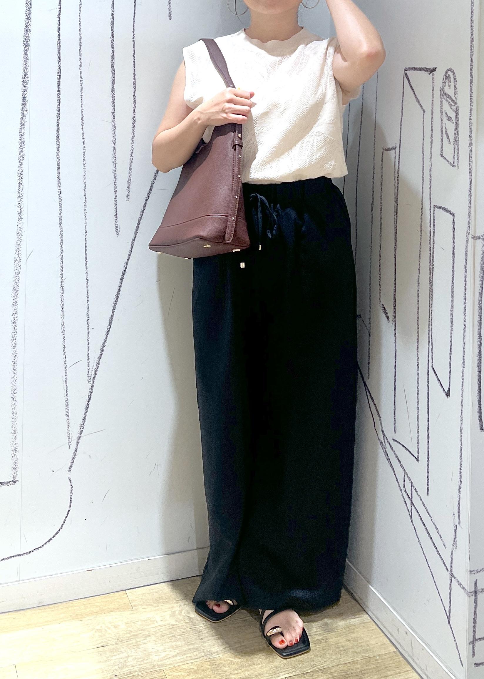 ROPE' PICNICの【吸水速乾・防シワ】エフォートレスリラックスイージーワイドパンツを使ったコーディネートを紹介します。｜Rakuten Fashion(楽天ファッション／旧楽天ブランドアベニュー)6052988