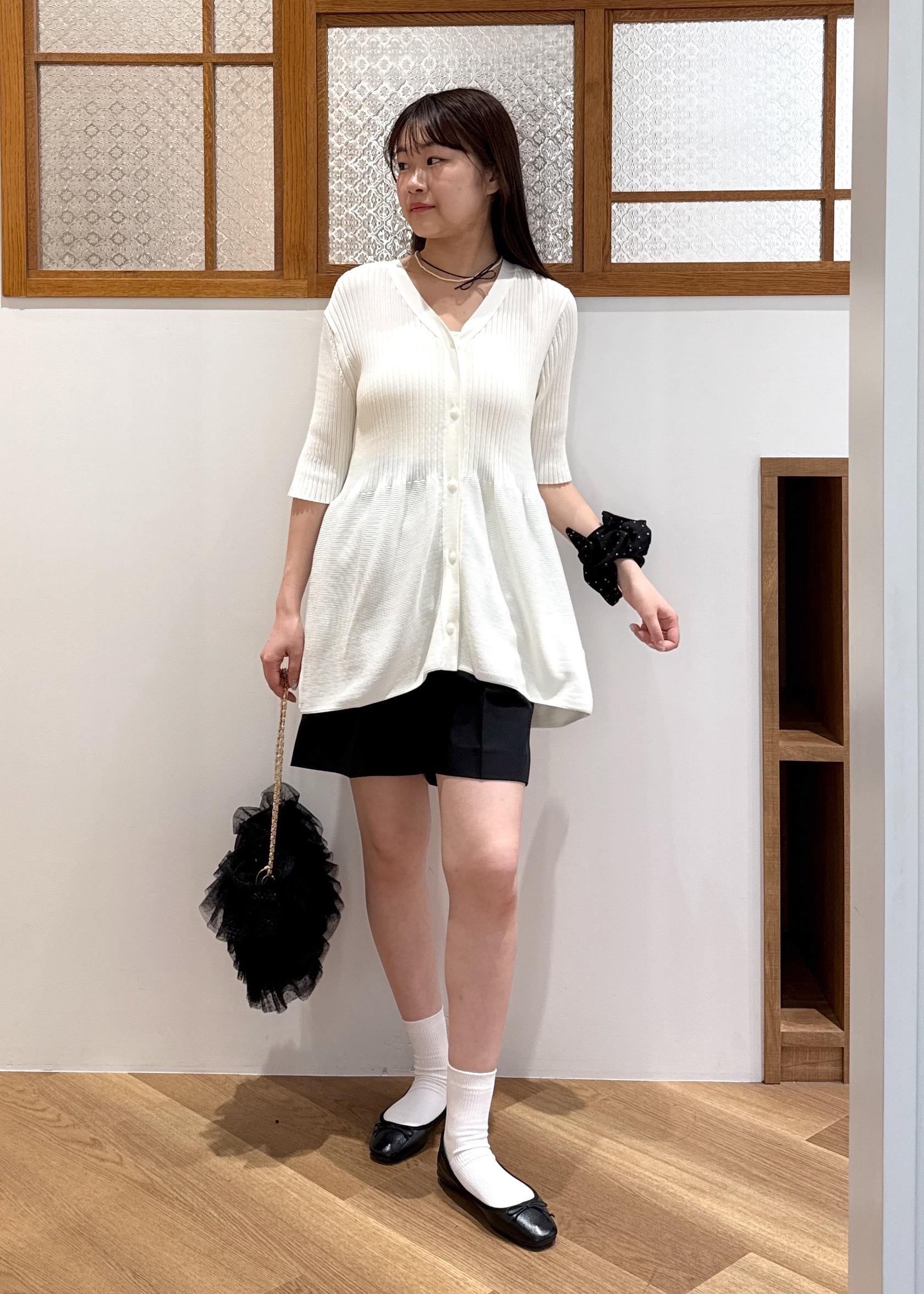 ROPE' PICNICの5分袖ペプラムカーディガンを使ったコーディネートを紹介します。｜Rakuten Fashion(楽天ファッション／旧楽天ブランドアベニュー)6053420