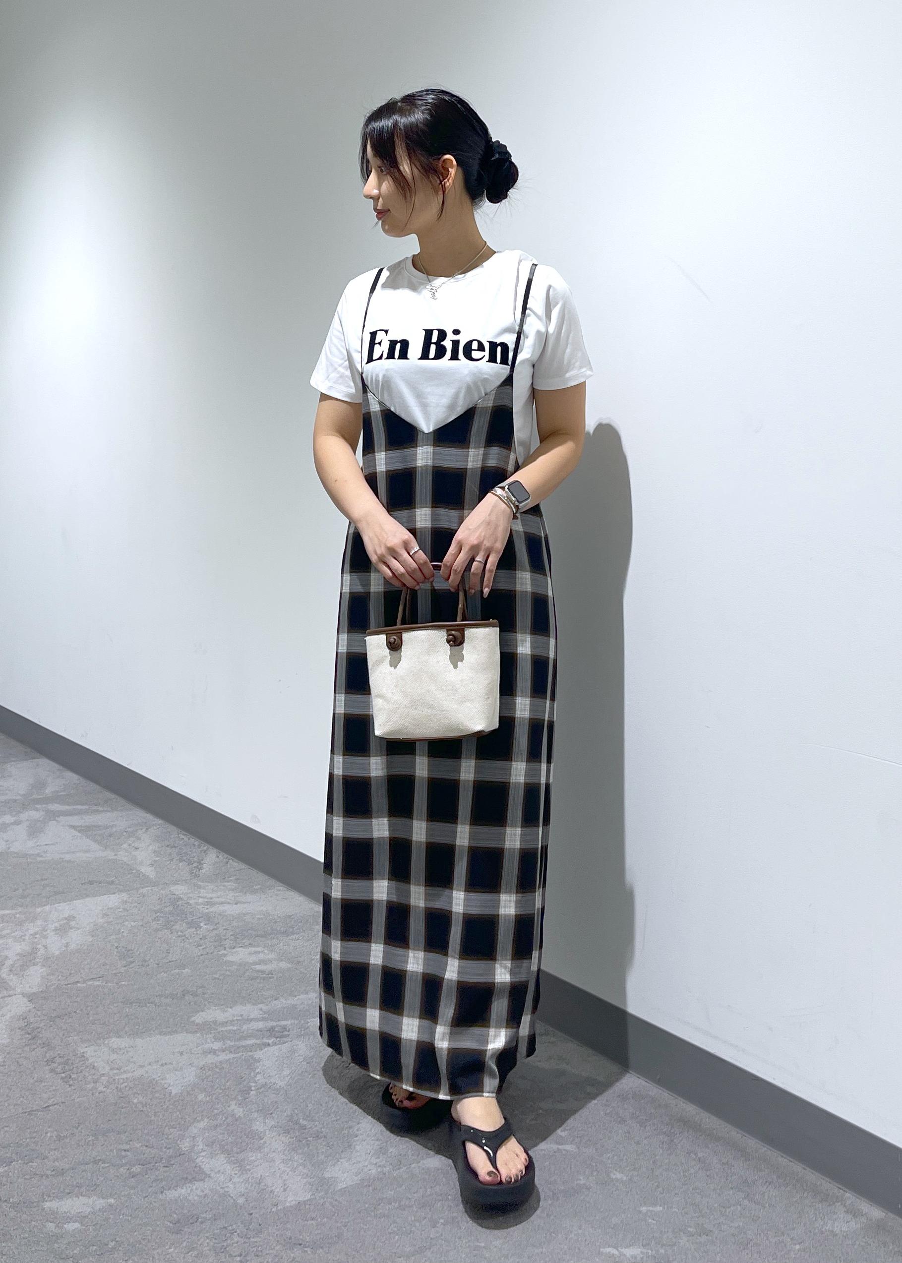 ROPE' PICNICのオンブレチェックキャミソールワンピースを使ったコーディネートを紹介します。｜Rakuten Fashion(楽天ファッション／旧楽天ブランドアベニュー)6053422