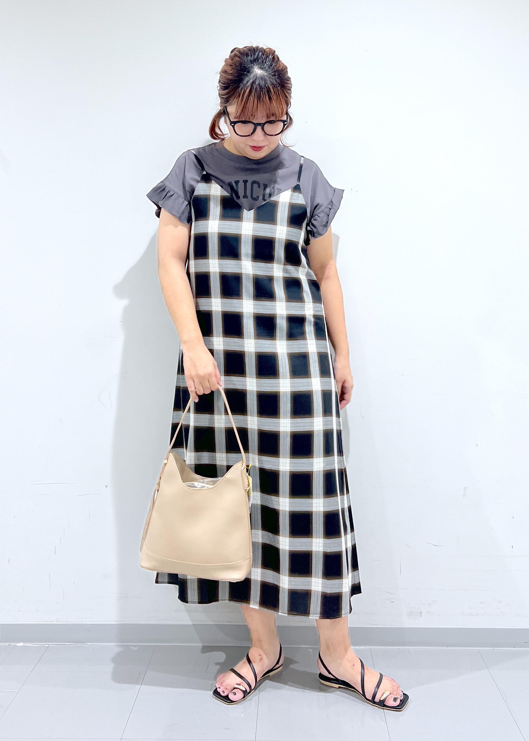ROPE' PICNICの袖フリルカレッジロゴTシャツを使ったコーディネートを紹介します。｜Rakuten Fashion(楽天ファッション／旧楽天ブランドアベニュー)6053423